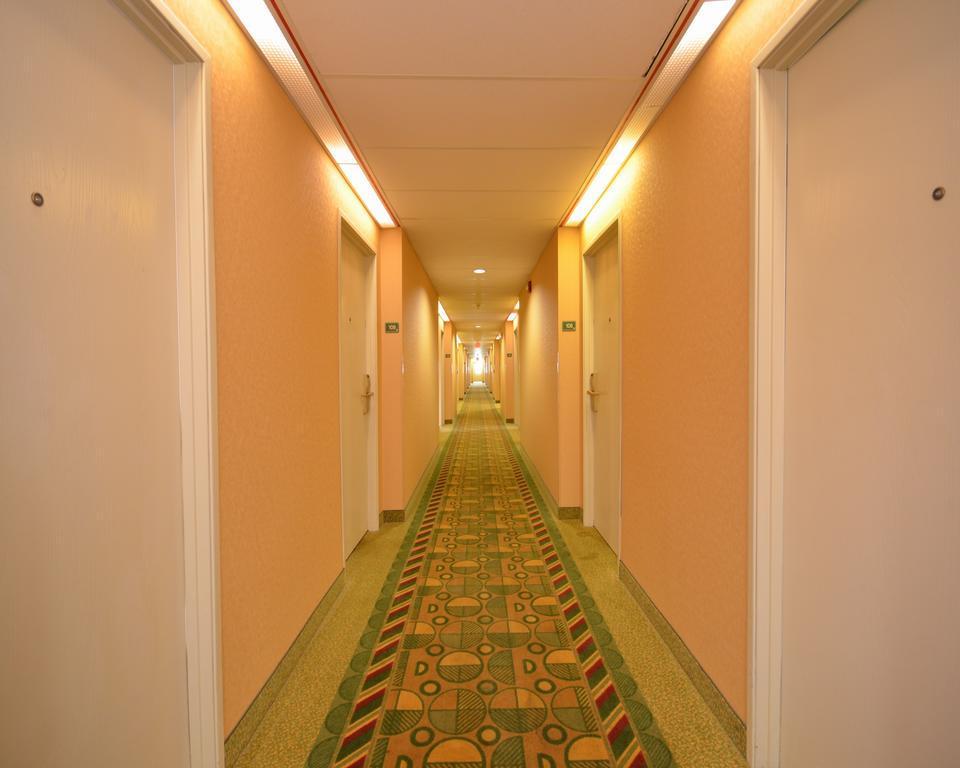 Quality Inn Мерисвил Екстериор снимка