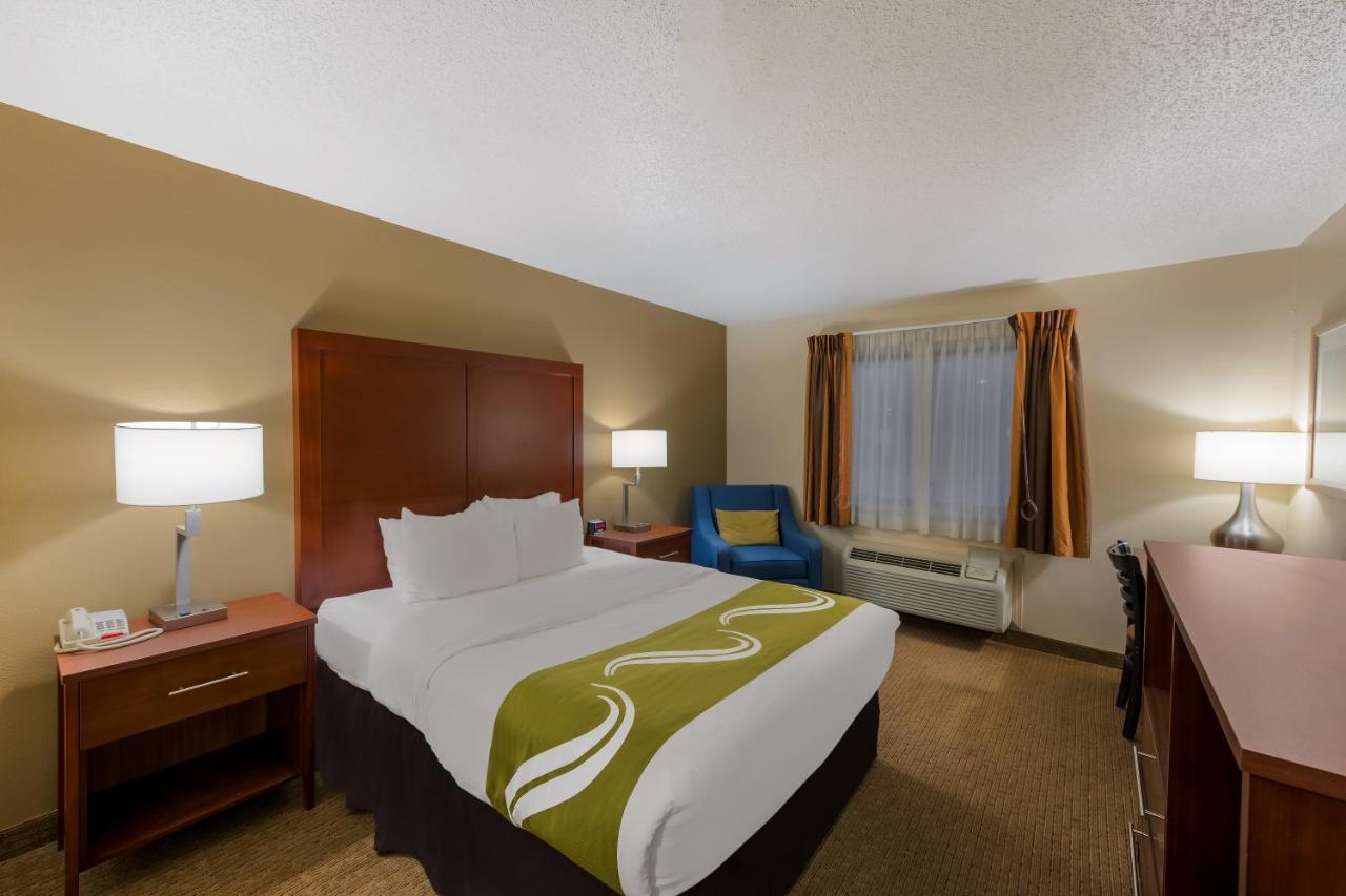 Quality Inn Мерисвил Екстериор снимка