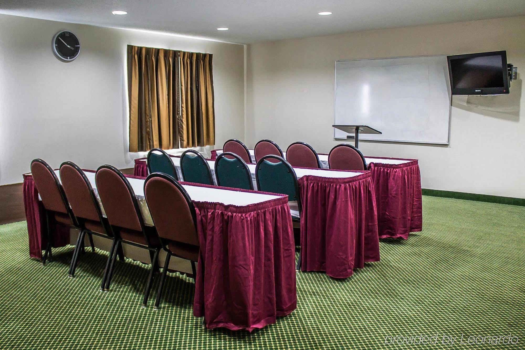 Quality Inn Мерисвил Екстериор снимка