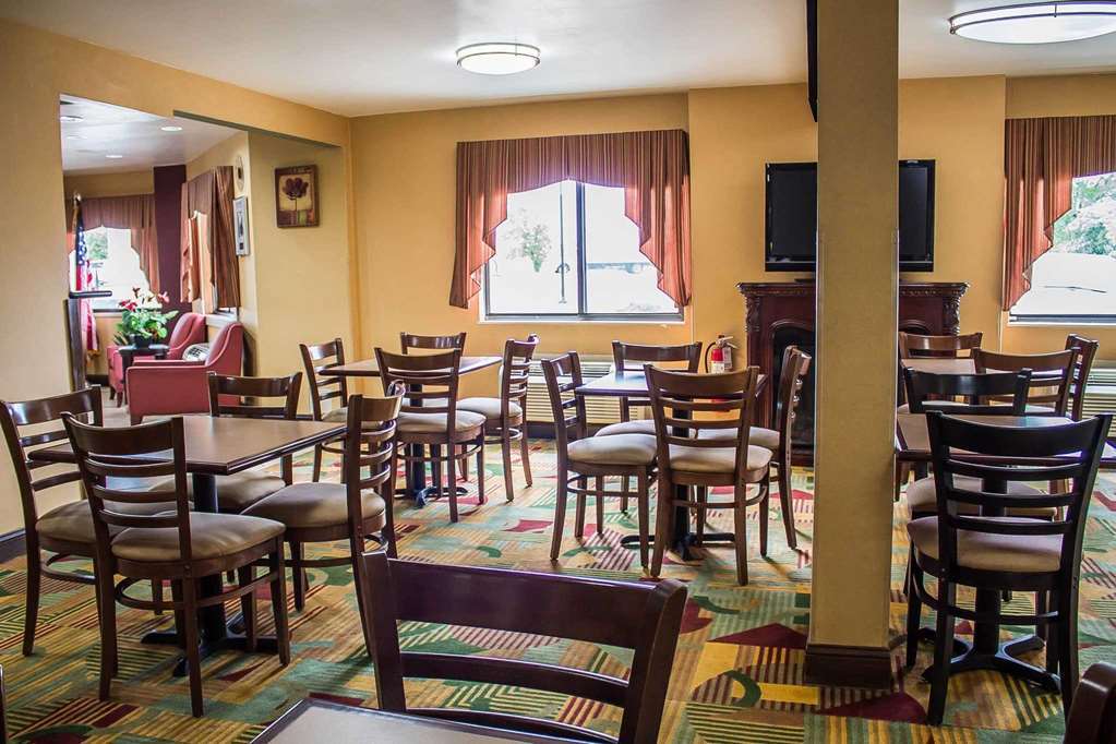 Quality Inn Мерисвил Ресторант снимка