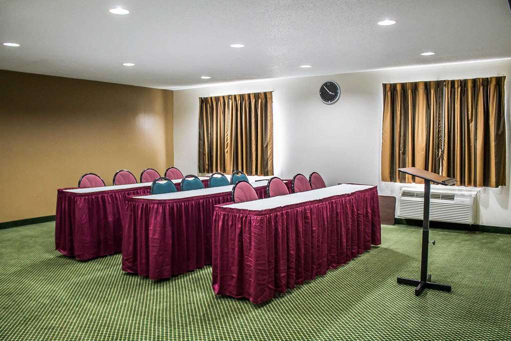 Quality Inn Мерисвил Съоръжения снимка