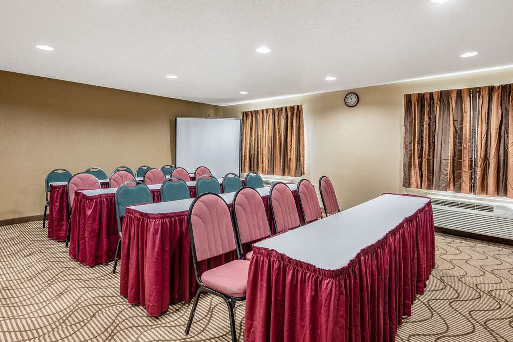 Quality Inn Мерисвил Съоръжения снимка